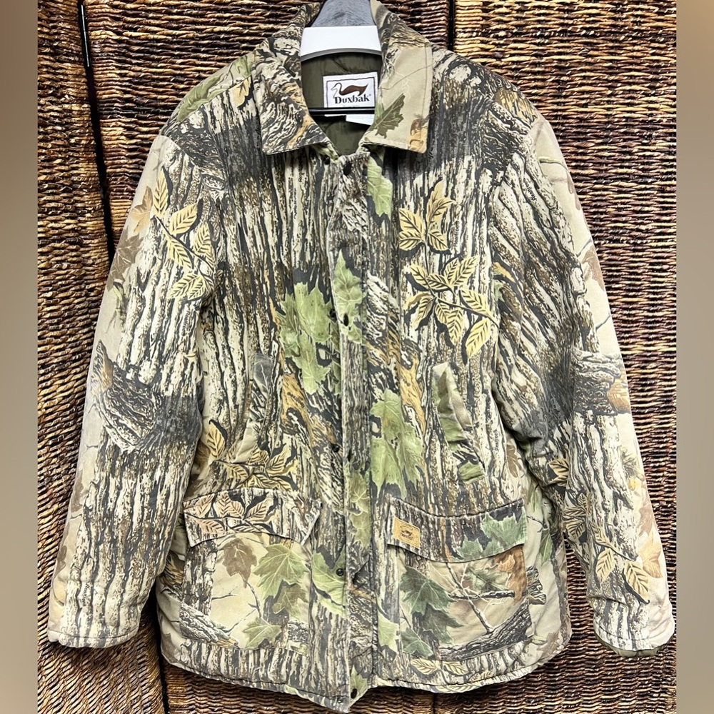 Duxbak- Mens Vintage Realtree,‎ 28-1/2” Pit to pit, Estimated size:2XL Jacket